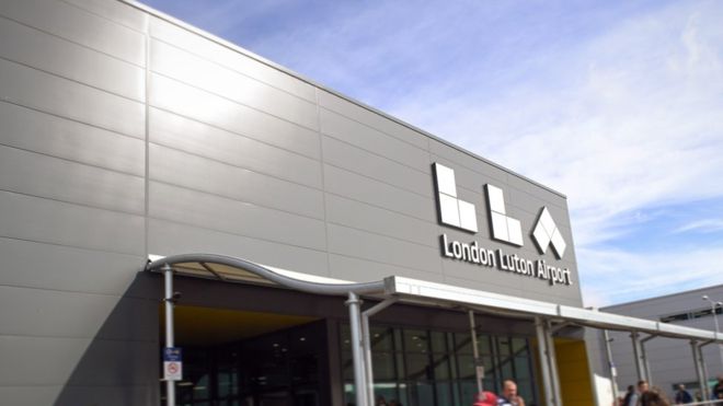 _106748880_londonlutonairport